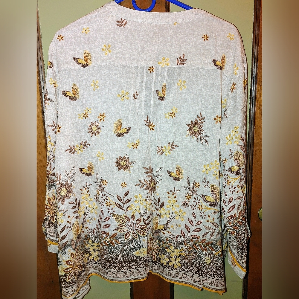 🌼🦋 2 PXL Coldwater Creek Tops: Spring Nature Bundle - Picture 7 of 10